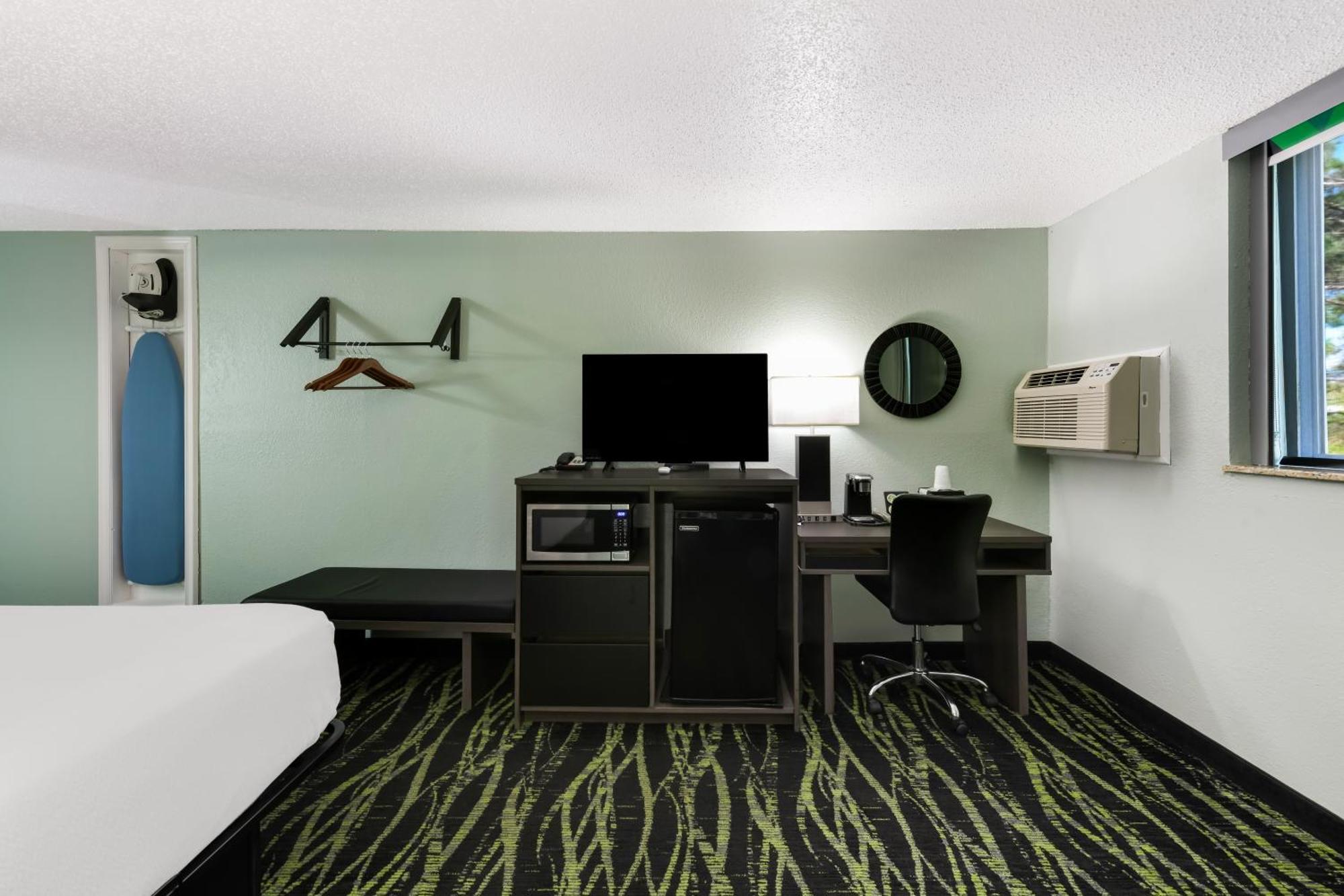 Baymont Inn & Suites By Wyndham Liberty Exterior foto