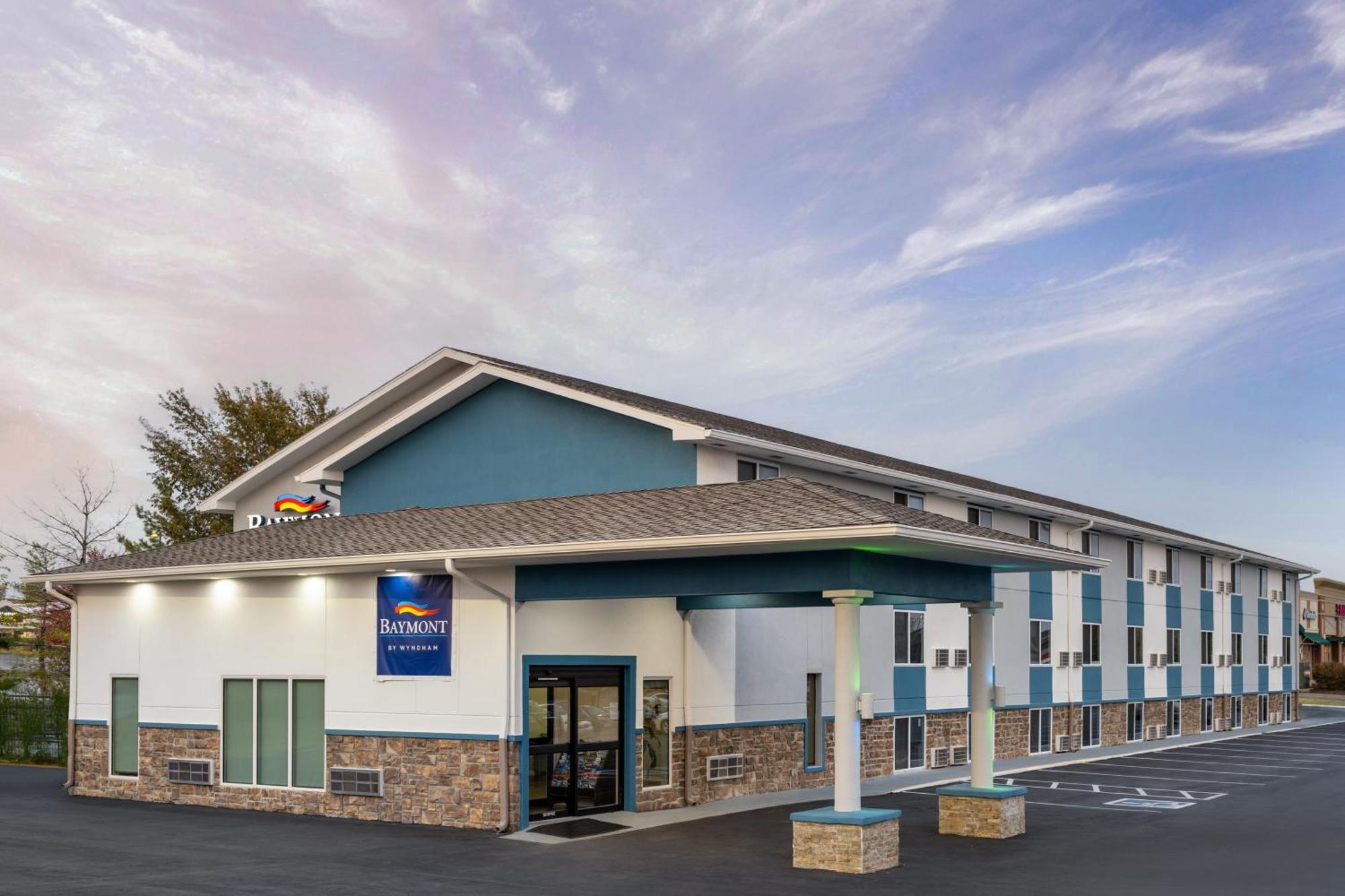Baymont Inn & Suites By Wyndham Liberty Exterior foto